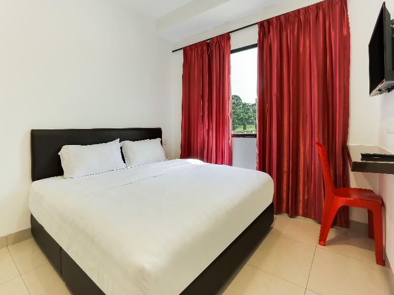 Super Oyo 89495 Rich Hotel Air Hitam Luaran gambar