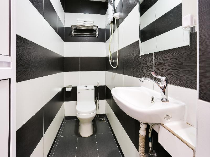Super Oyo 89495 Rich Hotel Air Hitam Luaran gambar